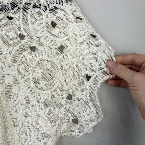 Some Days Lovin Embellished Lace Tunic S - Picture 4 of 9